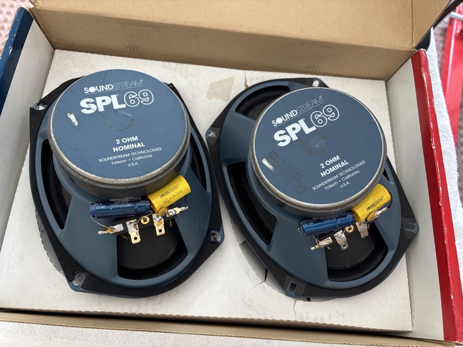 Colunas speakes vintage SPL69 da Soundstream USA