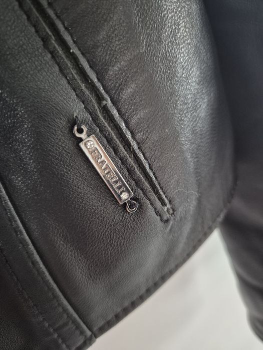 Sprzedam czarną kurtkę