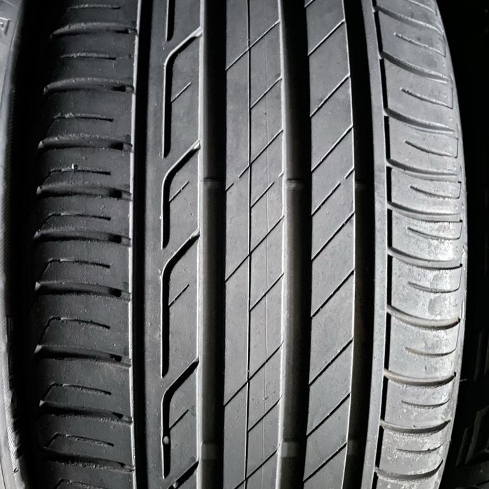 Шини 225/45/17 - 4шт Bridgestone Turanza T001