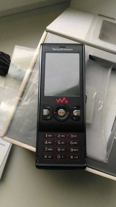 Sony ericsson W595