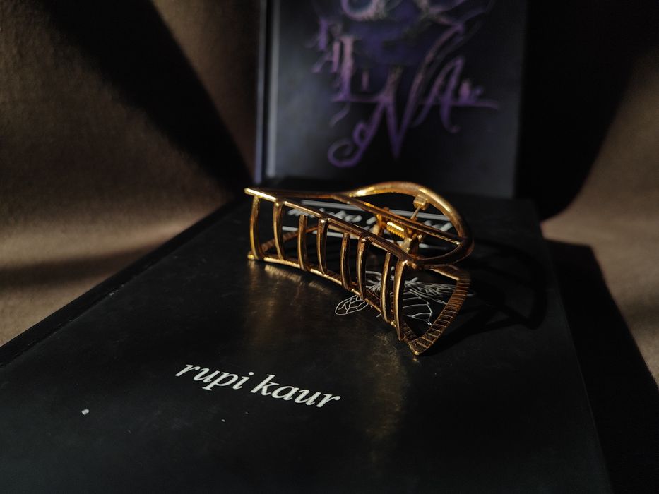 Złota spinka do włosów