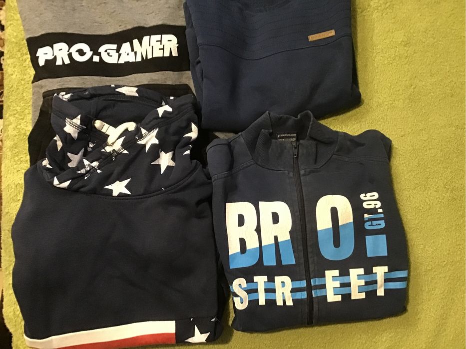 Bluzy rozm. 134-140, chłopięce