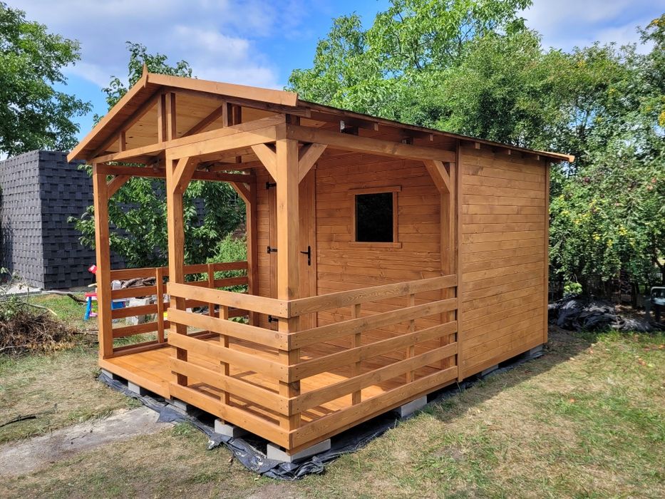 Domek na narzędzia narzędziowy, ogrodowy z tarasem