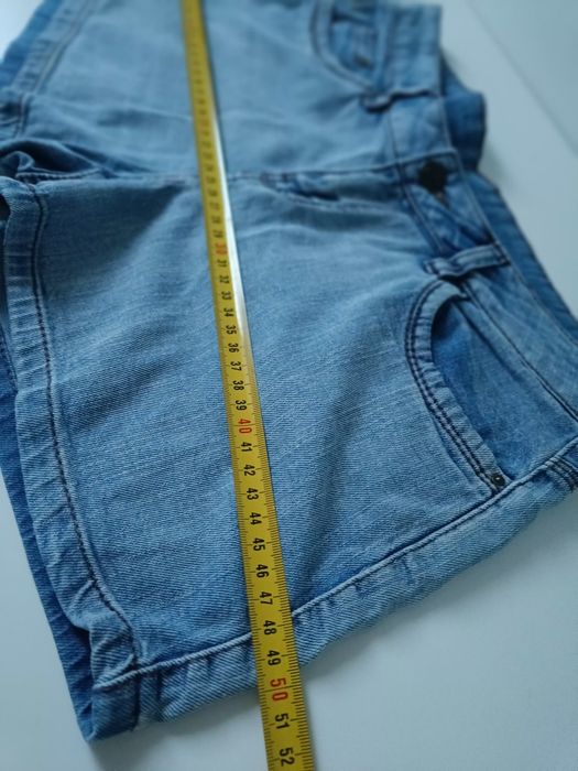 Jeansowe spodenki szorty Esmara M 38