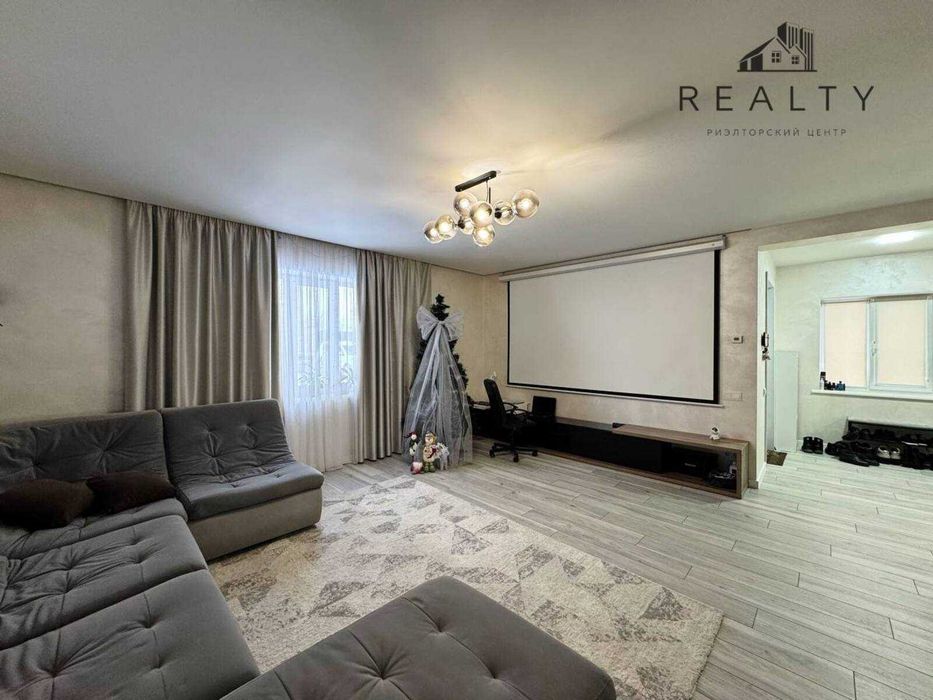 Будинок на Сонячному з сучасним ремонтом (22-350-114)