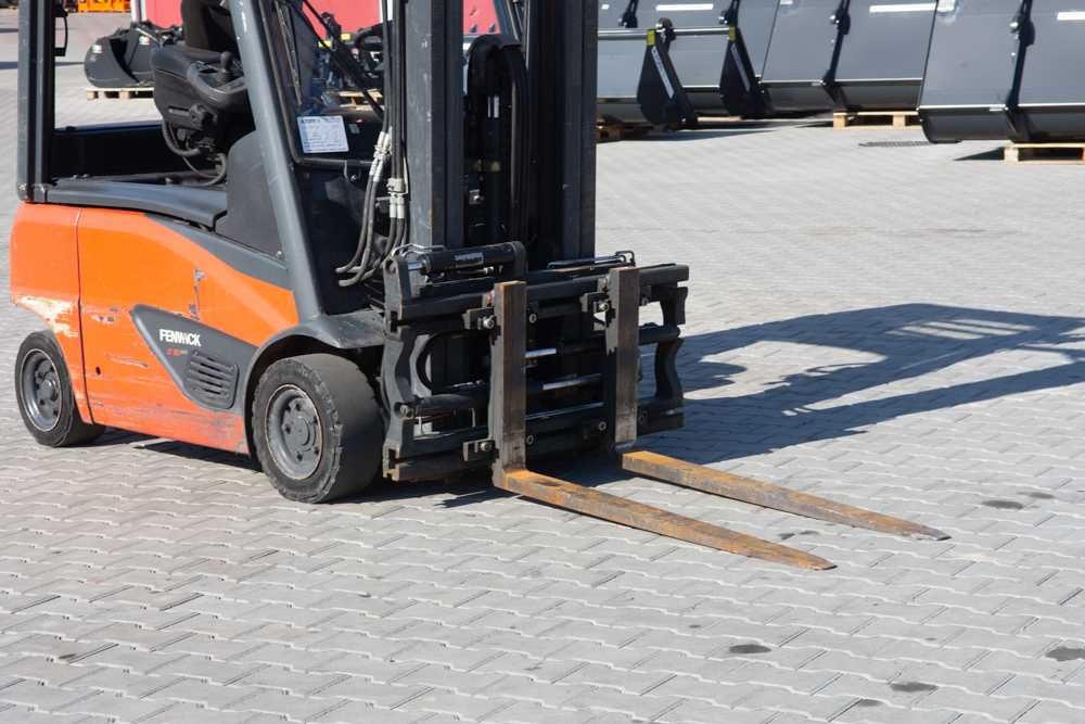 Вилковий навантажувач Linde E16P-02 2017