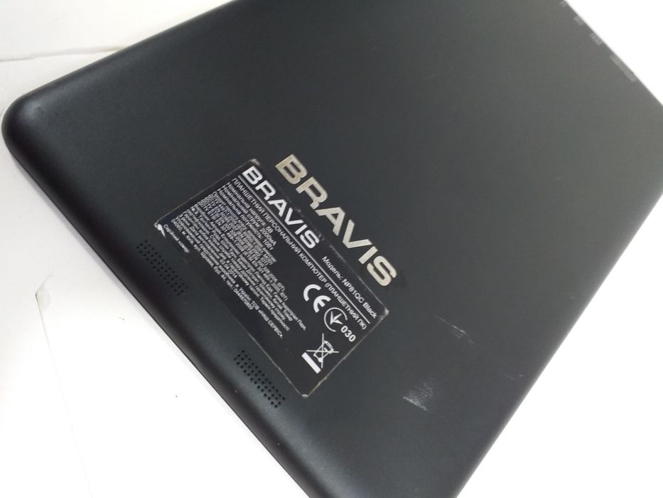 Планшет Bravis NP81QC (Impression)