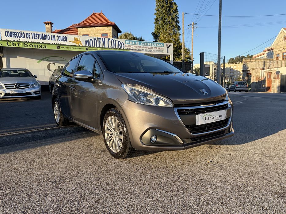 Peugeot 208 Style 1.2