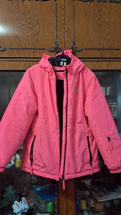 Демісезонна курточка для дівчинки