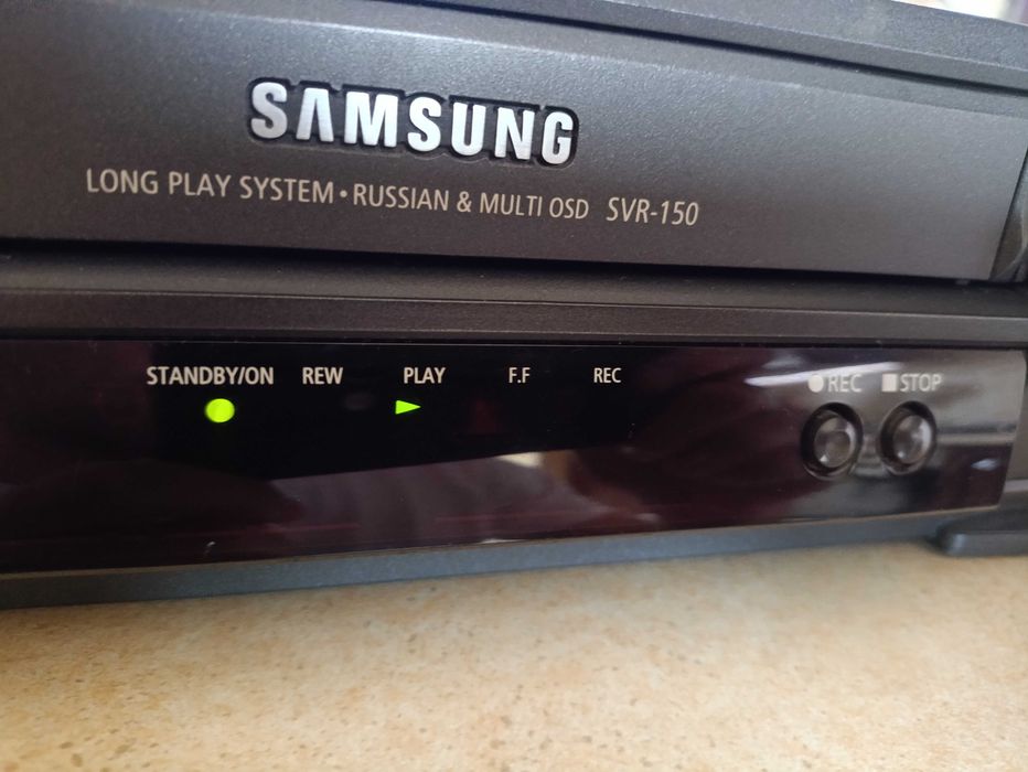Відеомагнітофон Samsung SVR-150