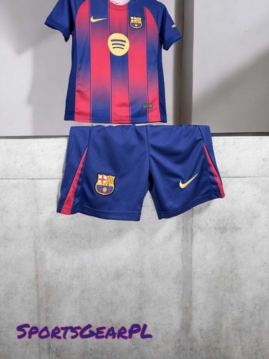 25/26 FC Barcelona Komplet Piłkarski Dom Roz. 125 - 135 cm
