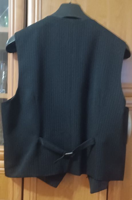 Garnitur męski z kamizelką