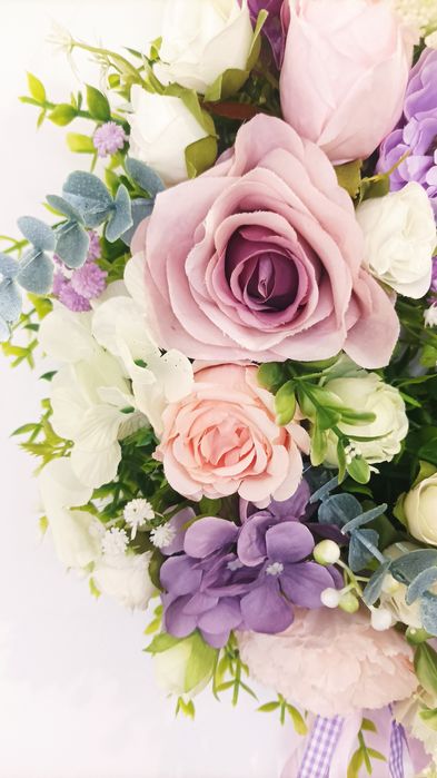 Wiosenny wianek na drzwi