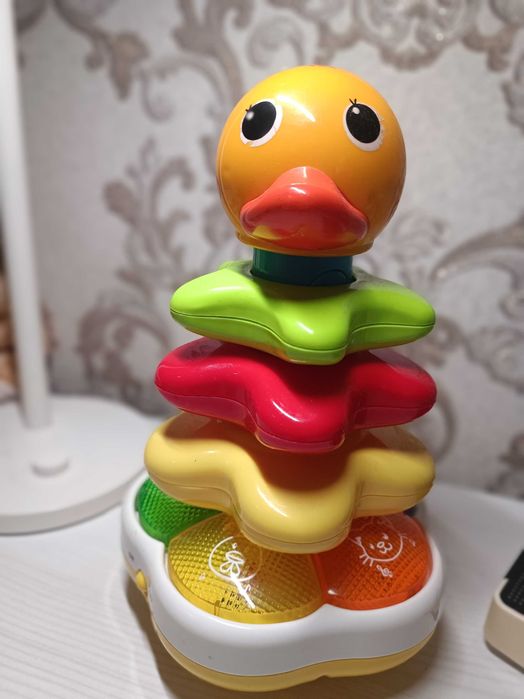 Продам музичну іграшку-пірамідку "Вгадай Тваринку", "Кольори". Класна.