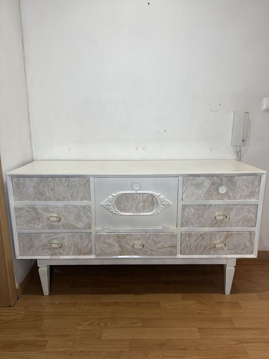 Aparador madeira maciça