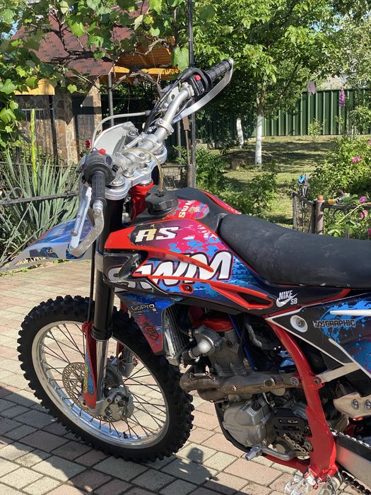 SWM RS300R 2016рік