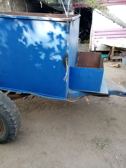 Продаю прицеп одноосний 2тони 20000грн.