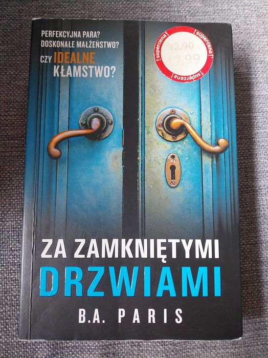 Za zamknietymi drzwiami