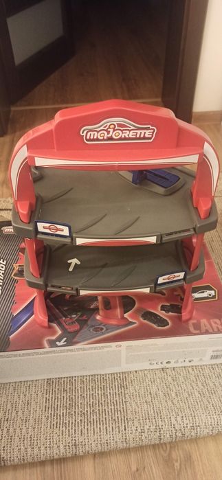 Garaż dla samochodzikòw Majorette