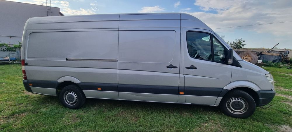 Usługi minikoparką i minitraktorkiem.