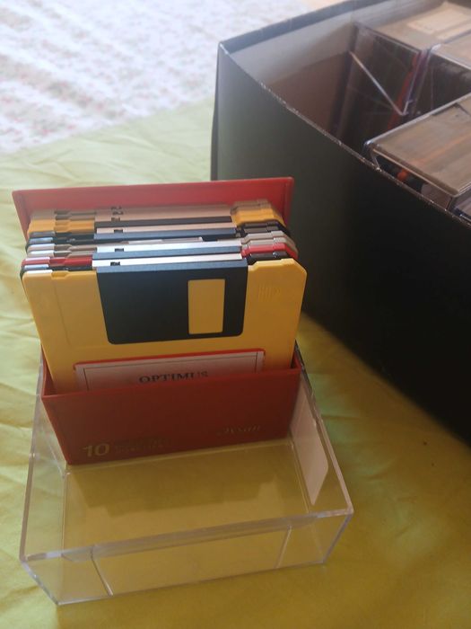 Dyskietki 3,5 cala 1,4 MB (40 ostatnich sztuk)