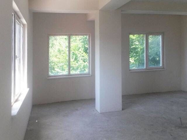 Штукатурка стін гіпсова та варняно цементна, машинна стяжка