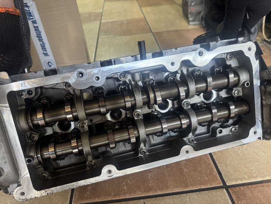 Glowica +wałki DTUA VW Skoda Audi 147kw06L103308P
