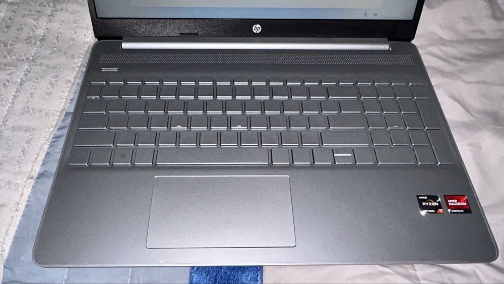 Computador portatil HP 2023