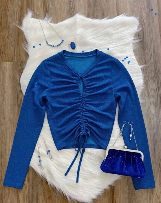 Top azul com brilho