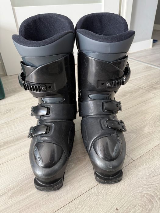 Narty Elan, buty Rossignol, kije fizan