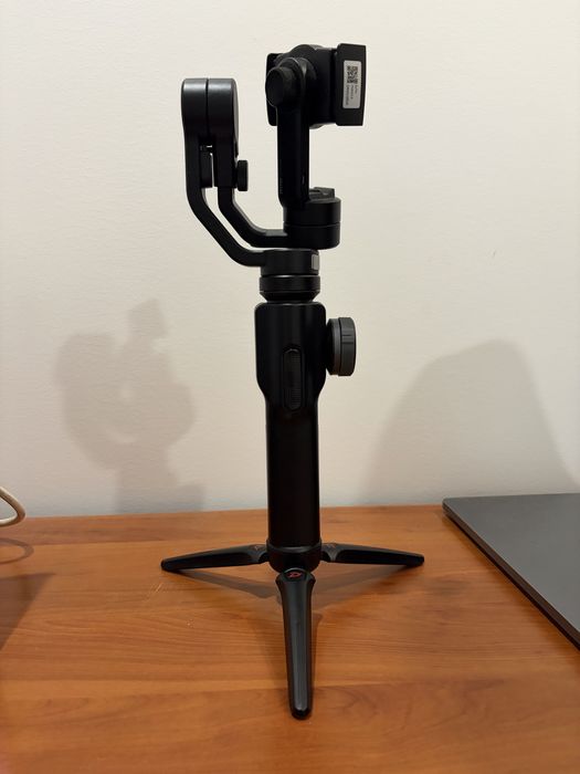 Estabilizador de vídeo para telemóvel (zhiyun smooth 4)