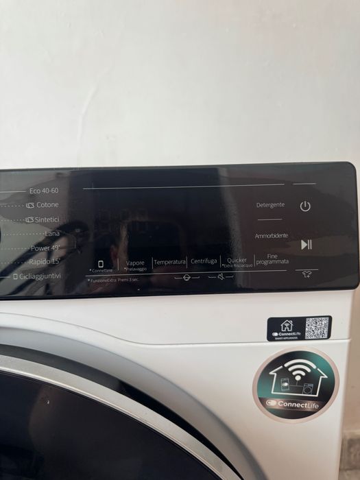 Pralka Hisense WF5S1045BW 10,5 kg Steam WiFi ConnectLife