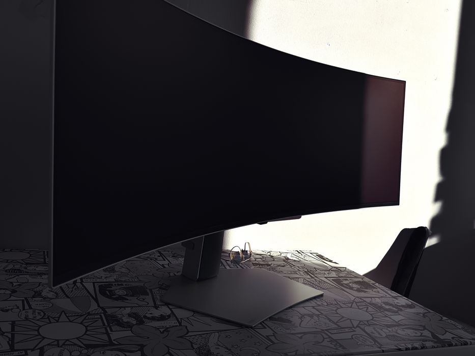 Monitor Samsung Odyssey OLED G9 240Hz