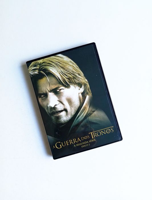 4 DVDs A Guerra dos Tronos da segunda série disco 2 - 3 - 4 - 5 com os  episódios número 2 ao 10