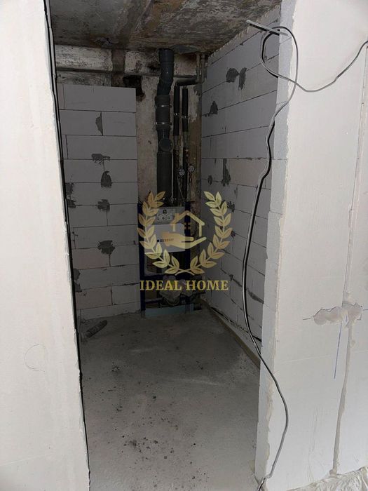 Продаж 3-к квартири з окремим входом, біля метро Сирець