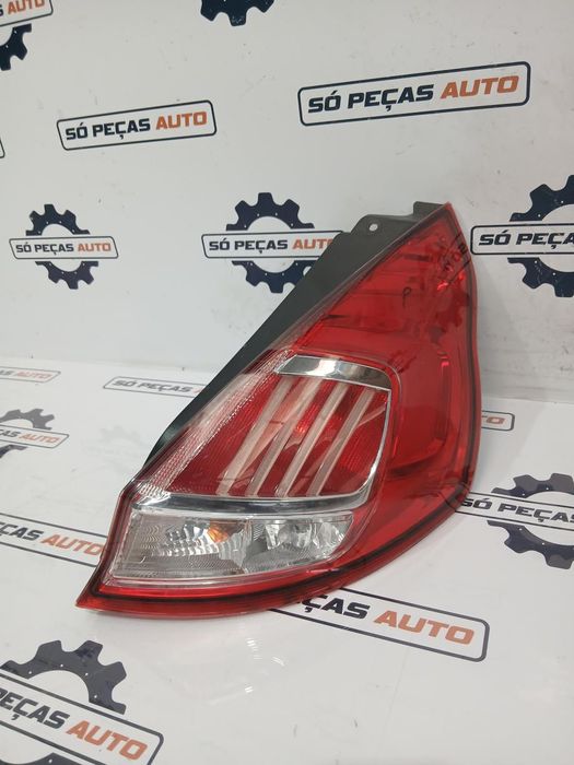 FAROLIM DIREITO PRETA FORD FIESTA MK3 ANO: 2016