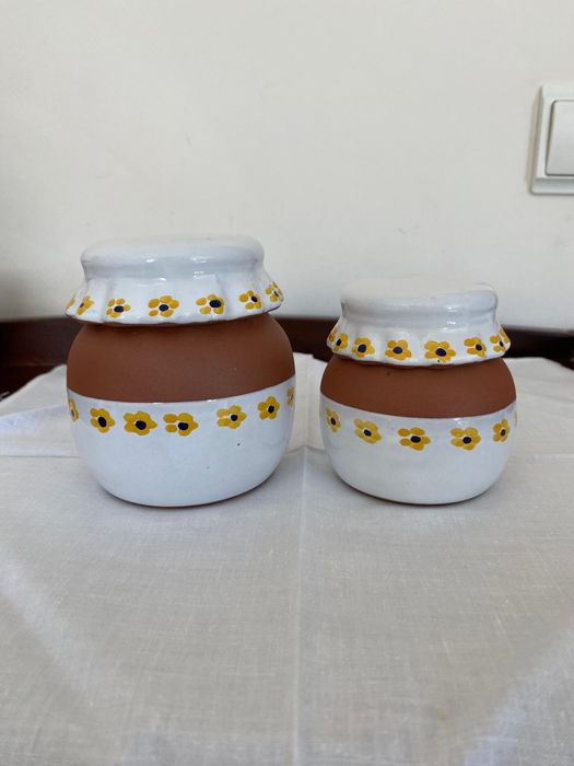 Pequenos Potes em Barro