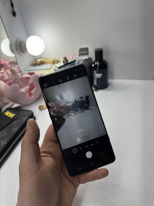 Samsung Galaxy S10+ Plus 128Gb Neverlock Black Самсунг