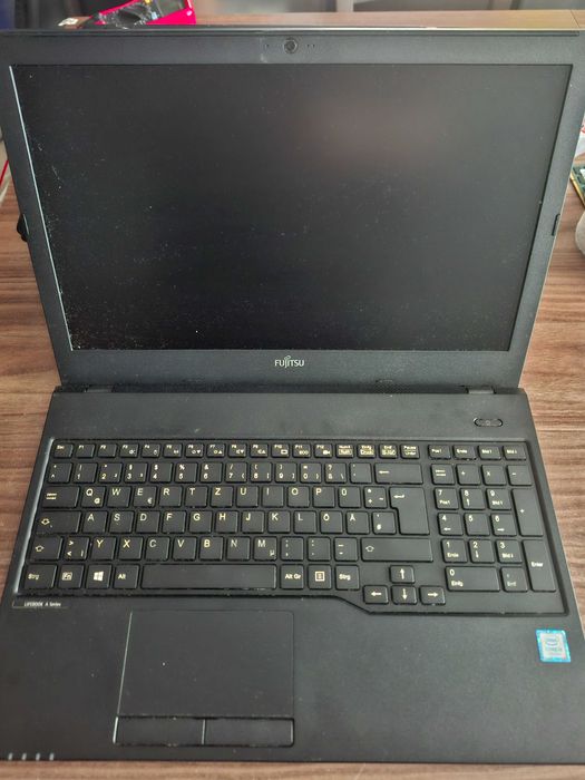 Pakiet laptopów uszkodzonych 5 szt