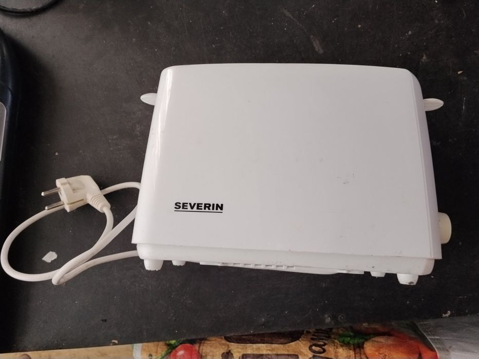 Тостер в гарному стані швидко робить смачні тости