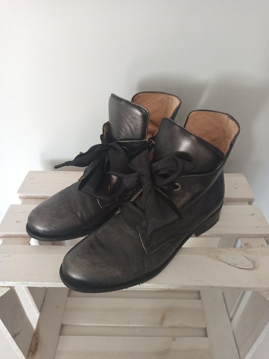 Buty ~ botki ~ eksbut ~ skórzane ~ skóra ~ kokardki