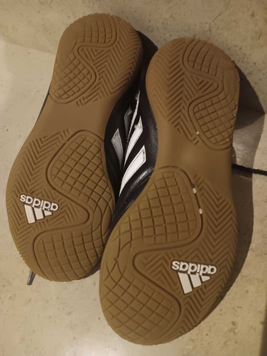 Ténis Adidas Predator n.31