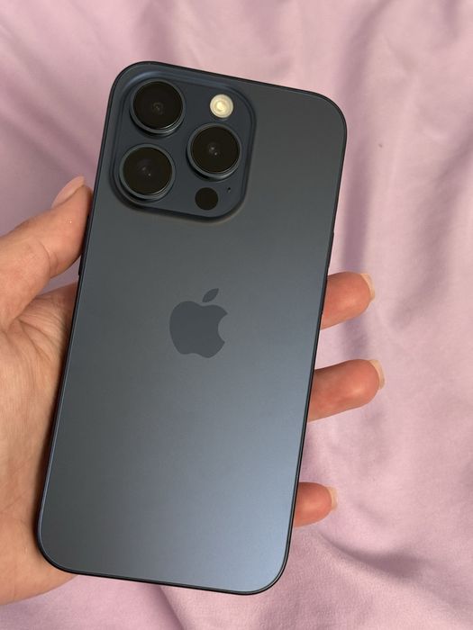 iPhone 15 pro 256 gb