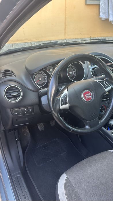 Fiat punto 2012516451409886586887