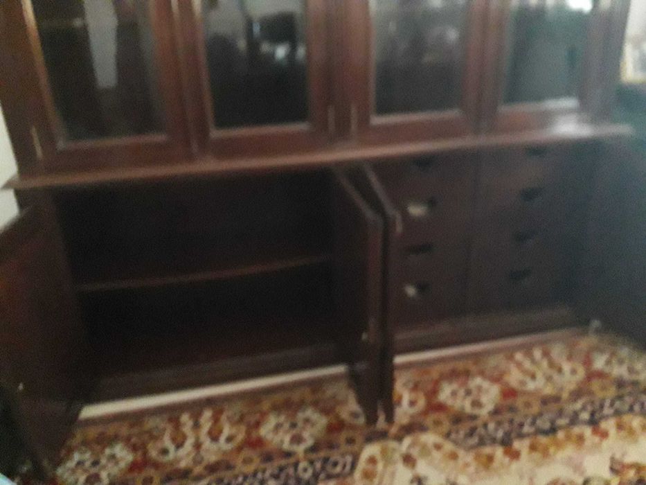 Mobiliário de Escritório em Mogno