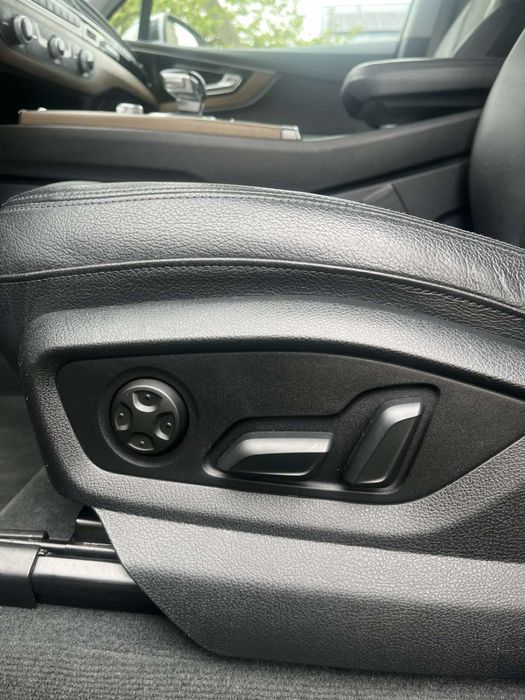Продам Audi Q7 2017