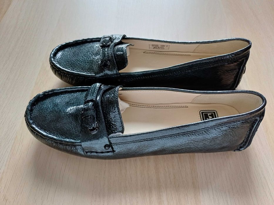 Lacoste Rima Ice Buty damskie mokasyny skóra naturalna lakierowana