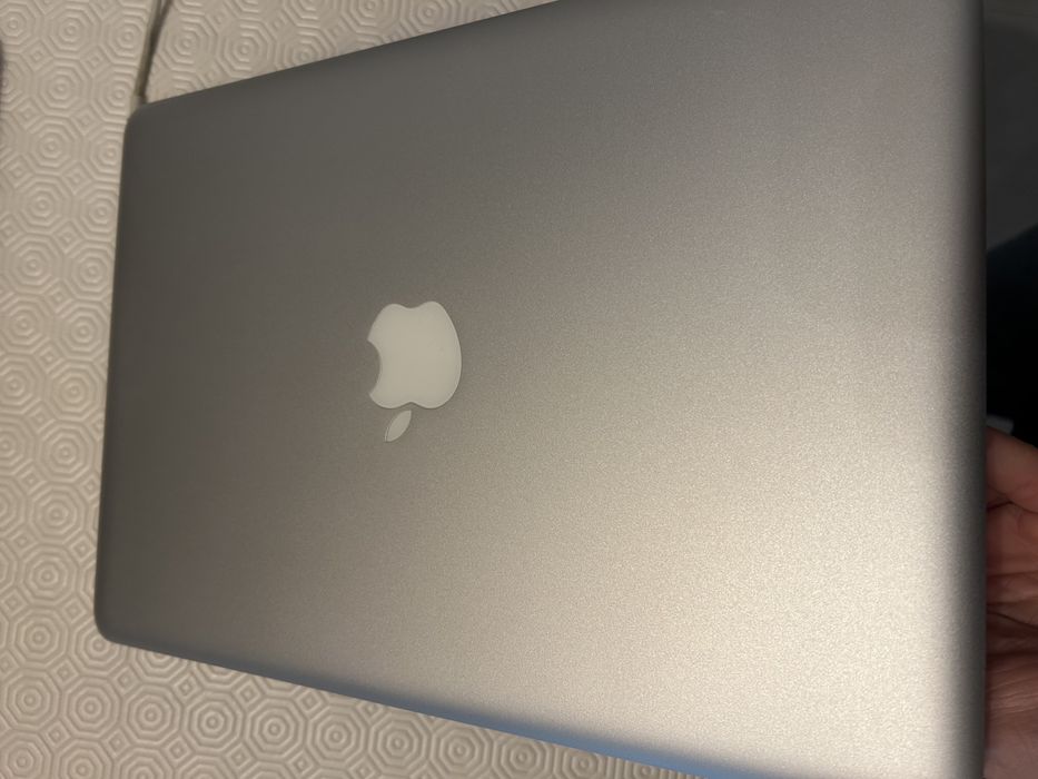 MACBOOK PRO - macOS Catalina64585167750787120