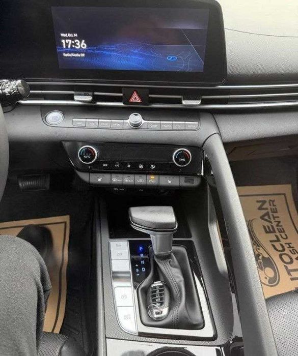 Hyundai Elantra 2023