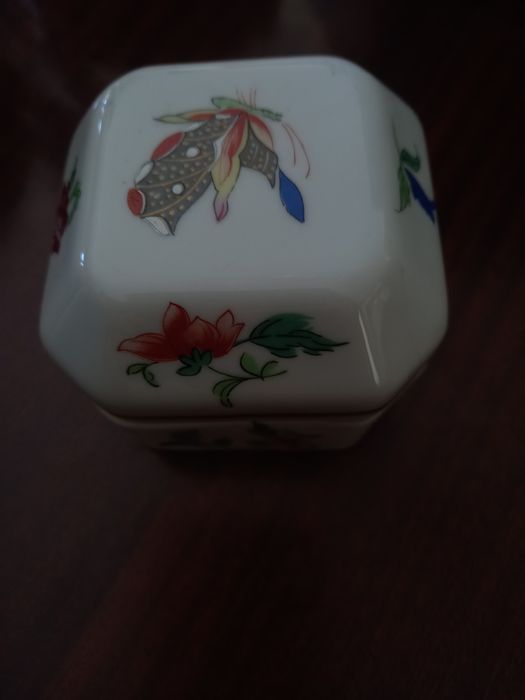 Luanda Samatra Box442280338754129921